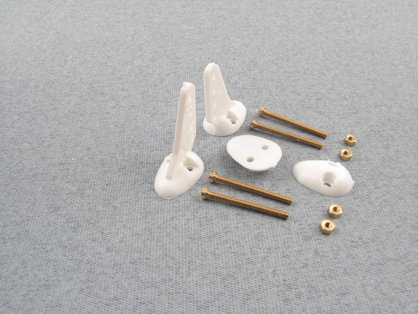 Logic RC Small Control Horns w/screws (pk2)