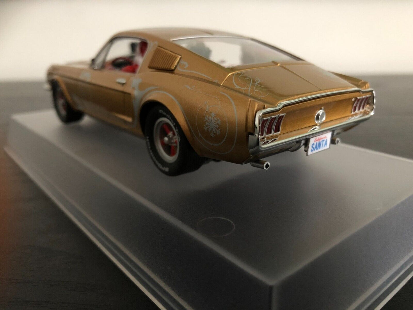 Pioneer Slot Car 68 Mustang Fastback GT Christmas Special P038 Limited Edition