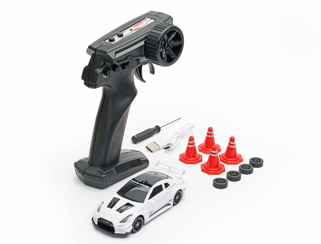 E-ZEE RC 1/43 LIGHTING 350Z 4WD DRIFT CAR WITH GYRO - WHITE