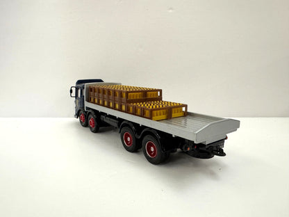 Corgi 20902 Guinness Leyland Ergomatic 8 Wheel Platform Lorry with Bottle Crates