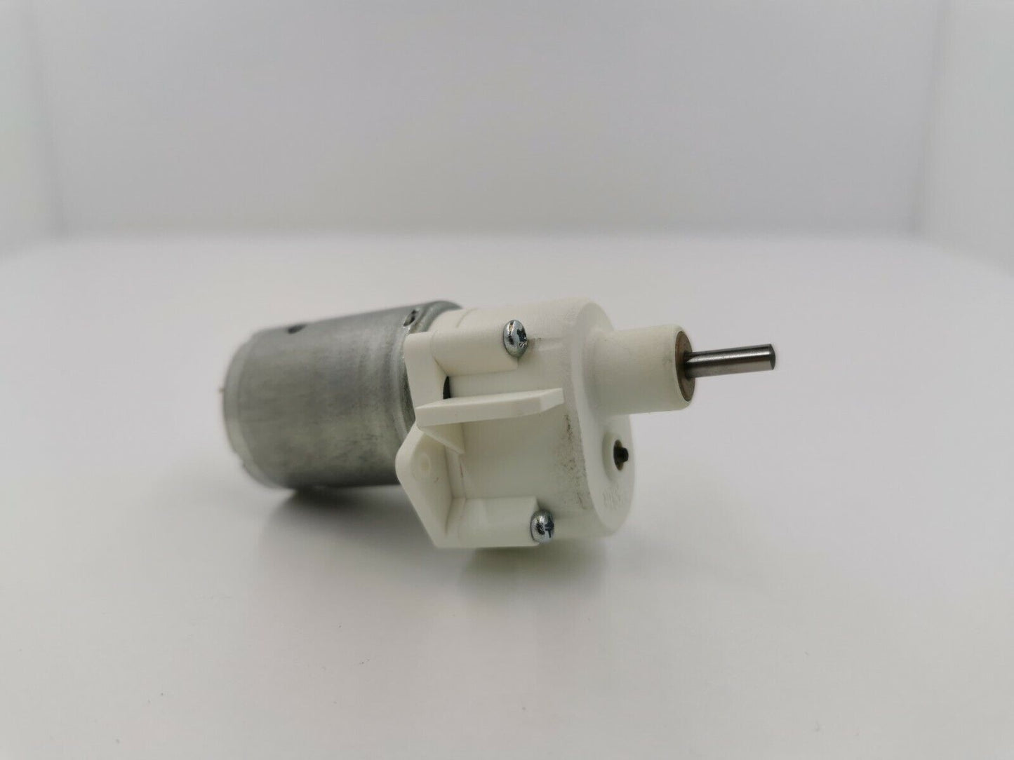 Aero-Naut Race 300 3.45:1 6V Aeronaut Brushed motor with Gearbox 7122/13